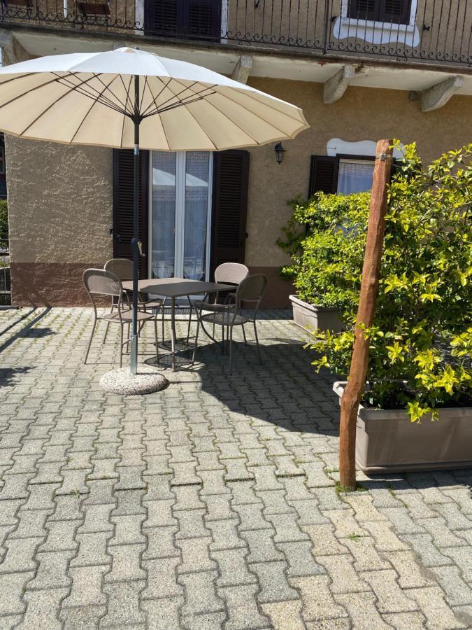 Casa Cesira Appartement Pettenasco Buitenkant foto