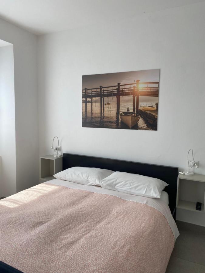 Casa Cesira Appartement Pettenasco Buitenkant foto