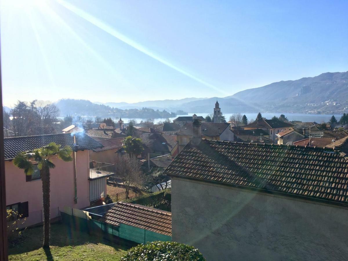 Casa Cesira Appartement Pettenasco Buitenkant foto