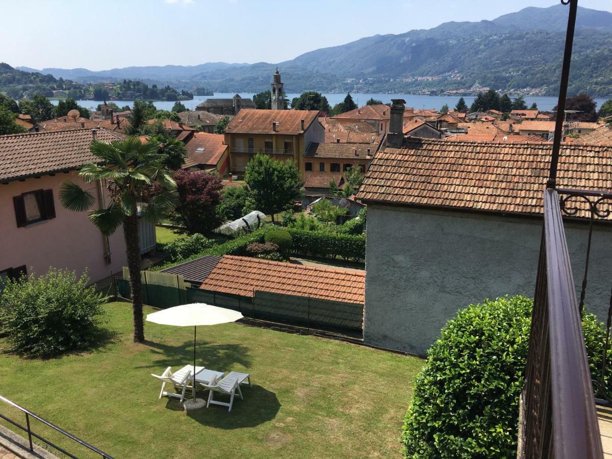 Casa Cesira Appartement Pettenasco Buitenkant foto